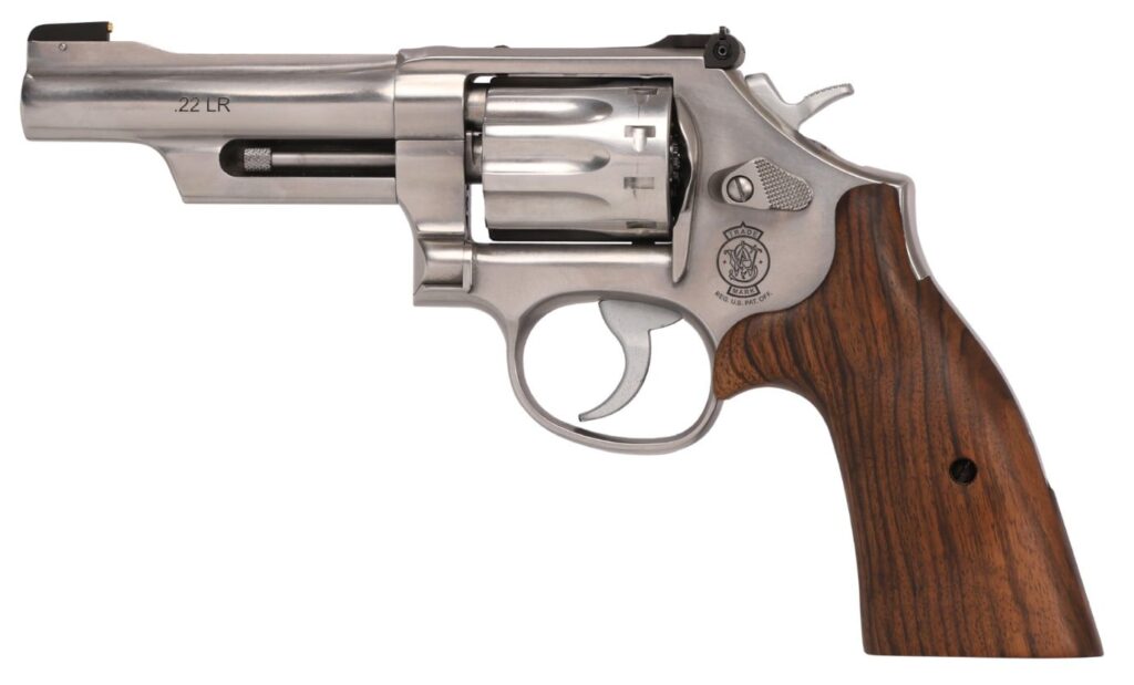 S&W 617 MOUNTAIN GUN 22LR 4" SS
